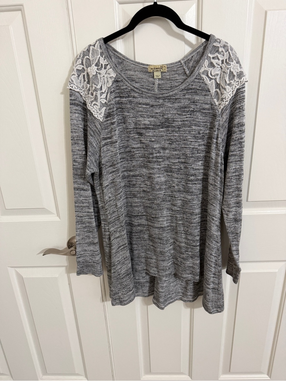One World Live and Let Live XL Gray Marled Lace Shoulder Sweater Tunic